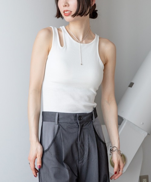 VACANCY（ヴァカンシー）の「アシンメトリーカップ付きリブインナー（タンクトップ・レディース・グリーン/ホワイト/ブラック・FREE）」の4枚目の写真