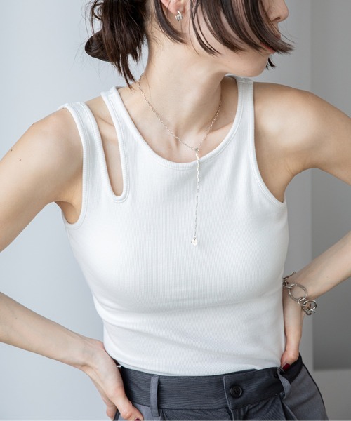 VACANCY（ヴァカンシー）の「アシンメトリーカップ付きリブインナー（タンクトップ・レディース・グリーン/ホワイト/ブラック・FREE）」の5枚目の写真