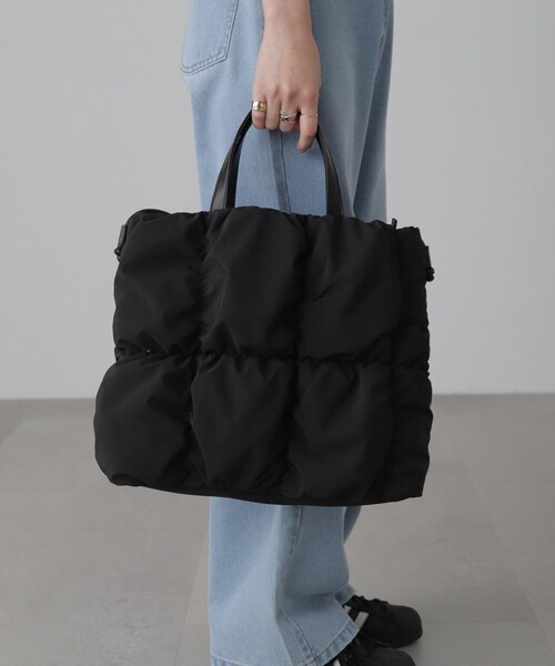 FREE'S MART（フリーズマート）の「タックトートバッグ（トートバッグ・レディース・ブラック/グリーン/ホワイト・ﾌﾘ-）」の4枚目の写真