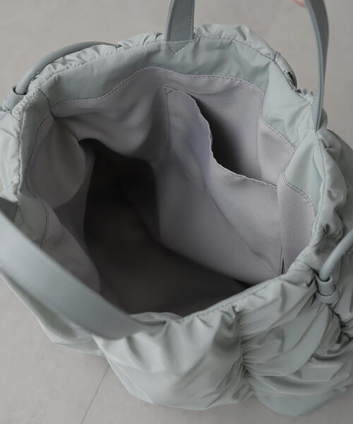 FREE'S MART（フリーズマート）の「タックトートバッグ（トートバッグ・レディース・ブラック/グリーン/ホワイト・ﾌﾘ-）」の11枚目の写真