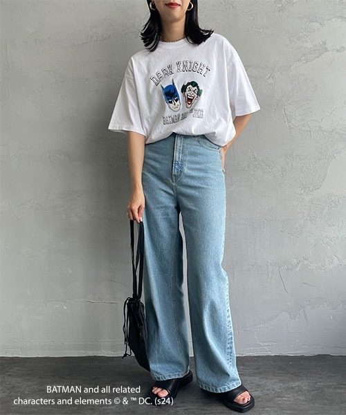 JEANS FACTORY Clothes（ジーンズファクトリークローズ）の「[Jeans Factory Clothes/ジーンズファクトリークローズ] BATMAN ダメージ加工フロッキープリントTシャツ（Tシャツ/カットソー・レディース・ブラック/ホワイト・S/M/L）」の3枚目の写真