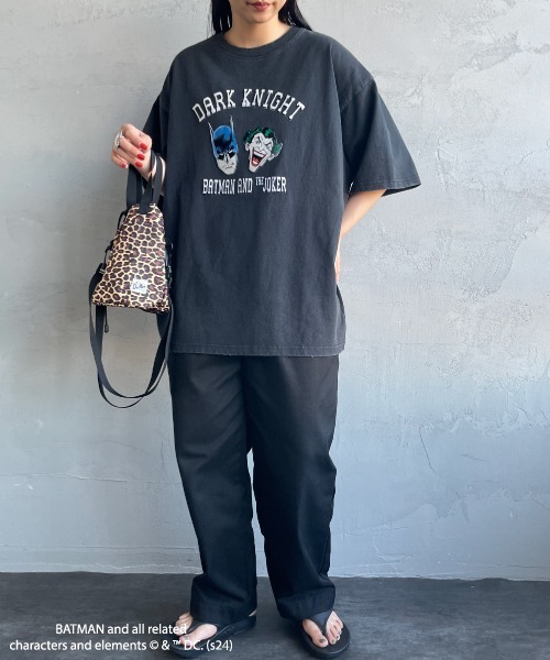 JEANS FACTORY Clothes（ジーンズファクトリークローズ）の「[Jeans Factory Clothes/ジーンズファクトリークローズ] BATMAN ダメージ加工フロッキープリントTシャツ（Tシャツ/カットソー・レディース・ブラック/ホワイト・S/M/L）」の6枚目の写真