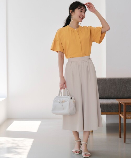 ANY SIS(エニィスィス)の「汗ジミ防止加工カット ブラウス(Tシャツ/カットソー・レディース・パープル系/ライトグリーン系/アイボリー系/ブラック系/イエロー系・4)」の9枚目の写真