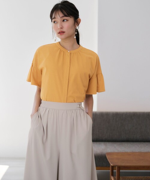 ANY SIS(エニィスィス)の「汗ジミ防止加工カット ブラウス(Tシャツ/カットソー・レディース・パープル系/ライトグリーン系/アイボリー系/ブラック系/イエロー系・4)」の10枚目の写真