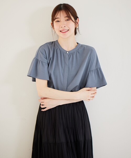 ANY SIS(エニィスィス)の「汗ジミ防止加工カット ブラウス(Tシャツ/カットソー・レディース・パープル系/ライトグリーン系/アイボリー系/ブラック系/イエロー系・4)」の11枚目の写真