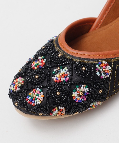 チャイハネ（チャイハネ）の「【チャイハネ】ビーズジュッティ（パンプス・レディース・ブラック/ブルー/ホワイト/ベージュ/イエロー・23.5/24.5）」の10枚目の写真