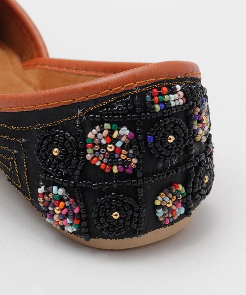 チャイハネ（チャイハネ）の「【チャイハネ】ビーズジュッティ（パンプス・レディース・ブラック/ブルー/ホワイト/ベージュ/イエロー・23.5/24.5）」の11枚目の写真