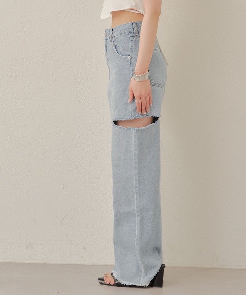 Chico（チコ）の「【ZOZOTOWN限定/REVIVAL】サイドスリットダメージデニムパンツ（デニムパンツ・レディース・スカイブルー/ブルー・0/1/2）」の18枚目の写真