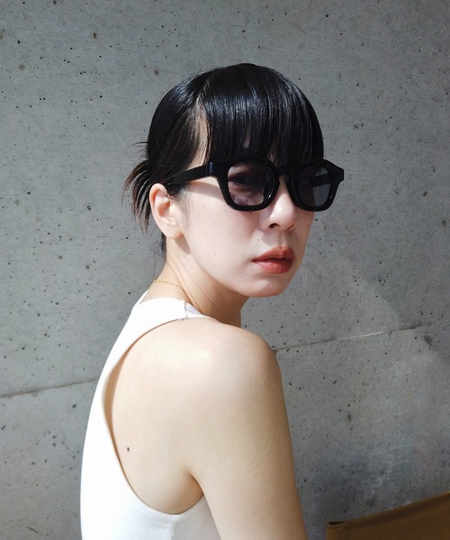 y/m by RIKA(イムバイリカ)の「Shades r01(サングラス・レディース・ブラック・FREE)」の3枚目の写真