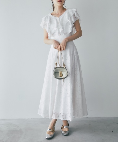 tocco closet(トッコ クローゼット)の「【S・Mサイズ展開】フラワーチェックレースラッフルフリルブラウス(シャツ/ブラウス・レディース・ピンク/オフホワイト/ブルー・M/S)」の4枚目の写真