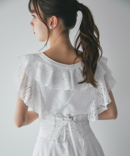 tocco closet(トッコ クローゼット)の「【S・Mサイズ展開】フラワーチェックレースラッフルフリルブラウス(シャツ/ブラウス・レディース・ピンク/オフホワイト/ブルー・M/S)」の6枚目の写真