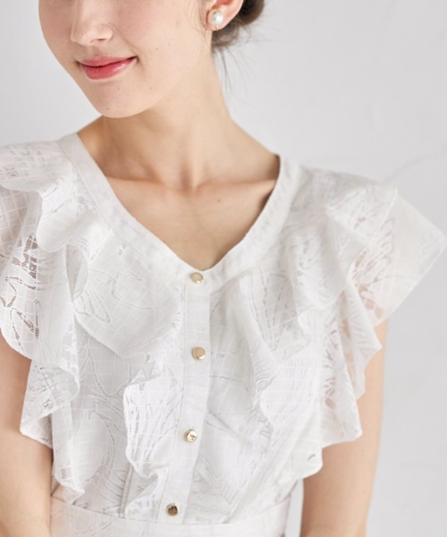 tocco closet(トッコ クローゼット)の「【S・Mサイズ展開】フラワーチェックレースラッフルフリルブラウス(シャツ/ブラウス・レディース・ピンク/オフホワイト/ブルー・M/S)」の9枚目の写真