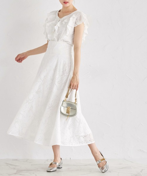 tocco closet(トッコ クローゼット)の「【S・Mサイズ展開】フラワーチェックレースラッフルフリルブラウス(シャツ/ブラウス・レディース・ピンク/オフホワイト/ブルー・M/S)」の7枚目の写真