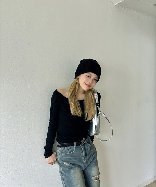 RiLi(リリ)の「オフショルカットソー【RL】(Tシャツ/カットソー・レディース・ブラック/チャコールグレー/ホワイト・FREE)」の9枚目の写真