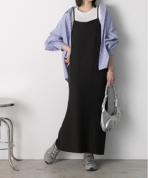 ad thie(アドティエ)の「Iラインシルエット マキシキャミワンピース(ワンピース・レディース・ブラック/オフホワイト/ライトグリーン・FREE)」の3枚目の写真