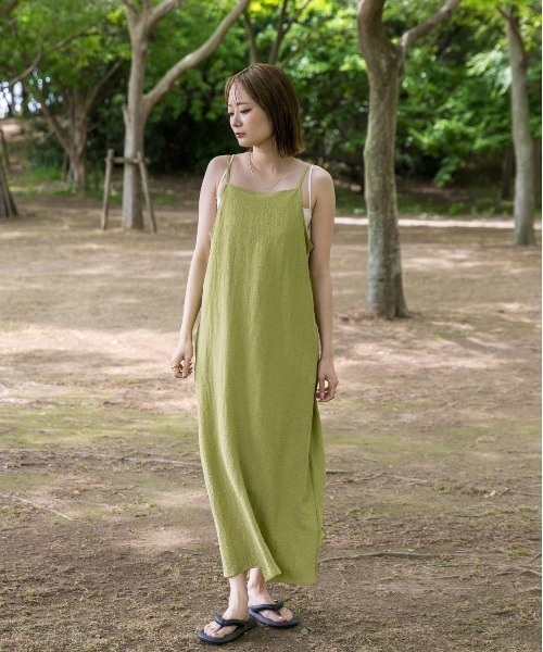 ad thie(アドティエ)の「Iラインシルエット マキシキャミワンピース(ワンピース・レディース・ブラック/オフホワイト/ライトグリーン・FREE)」の6枚目の写真