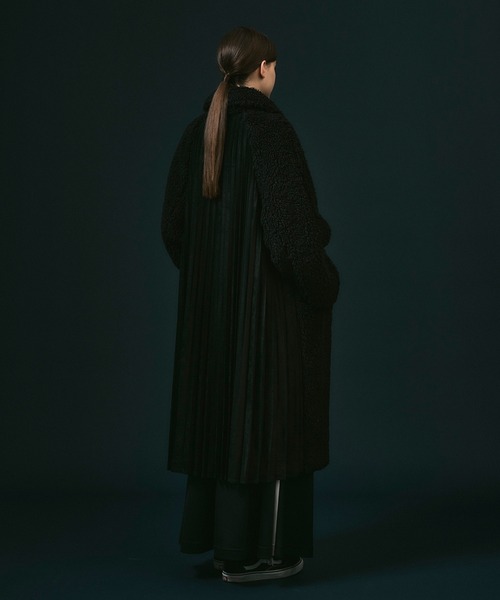 NOISE MAKER（ノイズメーカー）の「バックプリーツフェイクスウェード切替ボアコート（その他アウター・レディース・グレー/ブラック・38/36）」の20枚目の写真