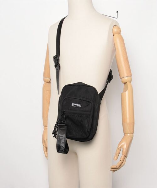 THRASHER（スラッシャー）の「【THRASHER/スラッシャー】カナビラキーホルダー付き ミニショルダーバッグ/ショルダーバッグ（ショルダーバッグ・メンズ・ブラック・FREE）」の14枚目の写真