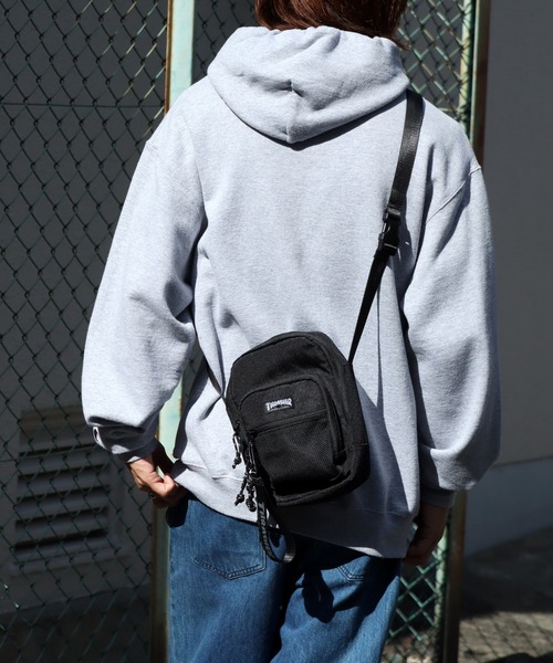 THRASHER（スラッシャー）の「【THRASHER/スラッシャー】カナビラキーホルダー付き ミニショルダーバッグ/ショルダーバッグ（ショルダーバッグ・メンズ・ブラック・FREE）」の15枚目の写真