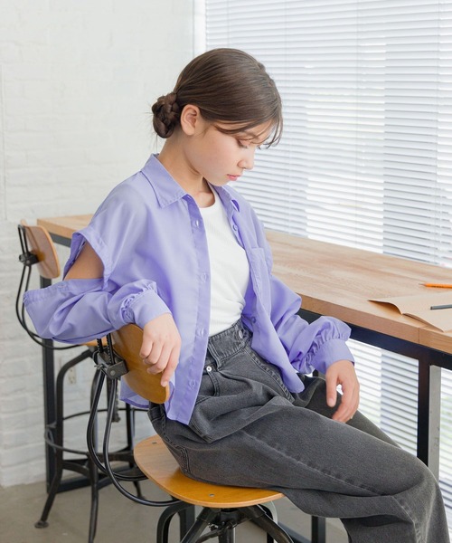 GLOBAL WORK（グローバルワーク）の「タンクセット肩あきシアーシャツ/130976（シャツ/ブラウス・キッズ・オフホワイト/サックスブルー・130cm/140cm/150cm/160cm）」の2枚目の写真