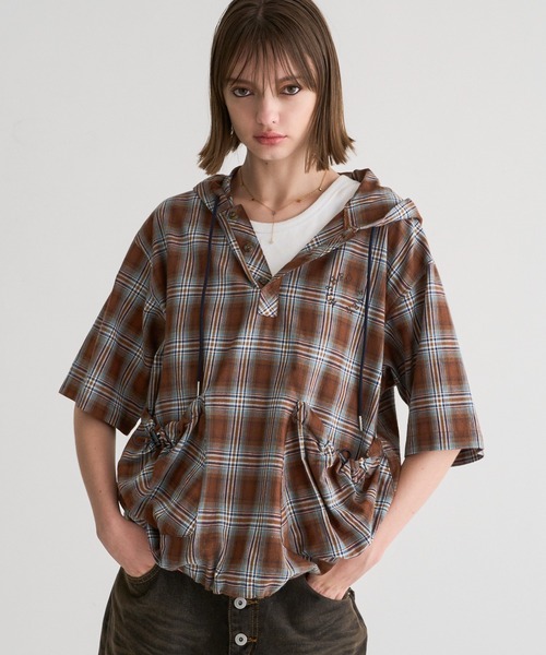 WISH FOR EVER（ウィッシュフォーエバー）の「DRAWCODE HOOD SHIRT/ドローコードフードシャツ（シャツ/ブラウス・メンズ・ベージュ/ブラウン/ネイビー・MEDIUM/LARGE）」の2枚目の写真