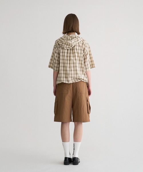 WISH FOR EVER（ウィッシュフォーエバー）の「DRAWCODE HOOD SHIRT/ドローコードフードシャツ（シャツ/ブラウス・メンズ・ベージュ/ブラウン/ネイビー・MEDIUM/LARGE）」の16枚目の写真