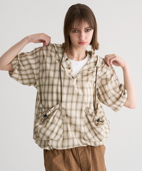 WISH FOR EVER（ウィッシュフォーエバー）の「DRAWCODE HOOD SHIRT/ドローコードフードシャツ（シャツ/ブラウス・メンズ・ベージュ/ブラウン/ネイビー・MEDIUM/LARGE）」の15枚目の写真