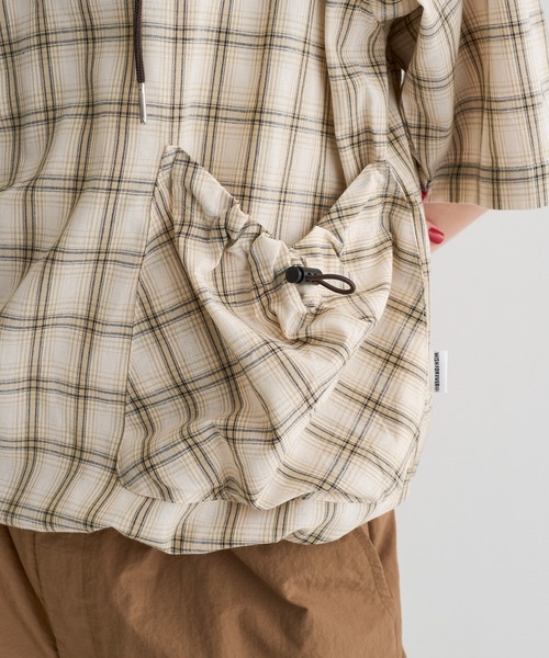 WISH FOR EVER（ウィッシュフォーエバー）の「DRAWCODE HOOD SHIRT/ドローコードフードシャツ（シャツ/ブラウス・メンズ・ベージュ/ブラウン/ネイビー・MEDIUM/LARGE）」の9枚目の写真