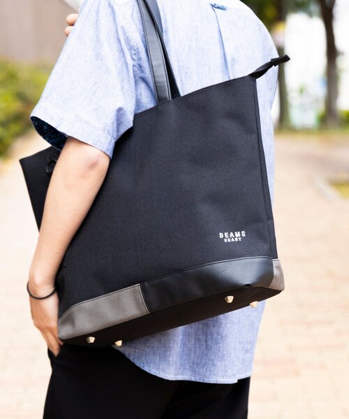 BEAMS HEART（ビームスハート）の「【ユニセックス】ポリエステル 杢素材 コンビ トート バッグ（ノートPC収納）（トートバッグ・メンズ・チャコールグレー/ブラック・ONE SIZE）」の18枚目の写真