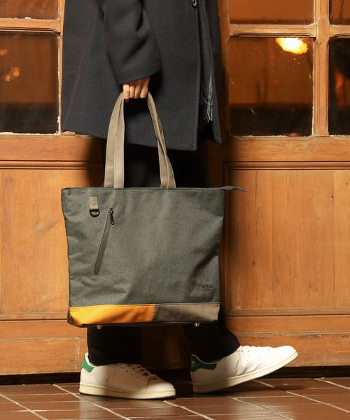 BEAMS HEART（ビームスハート）の「【ユニセックス】ポリエステル 杢素材 コンビ トート バッグ（ノートPC収納）（トートバッグ・メンズ・チャコールグレー/ブラック・ONE SIZE）」の3枚目の写真