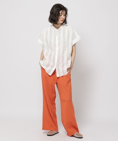 niko and...(ニコアンド)の「ノーカラーテープブラウス(シャツ/ブラウス・レディース・オフホワイト/イエロー/ブラック・FREE)」の5枚目の写真