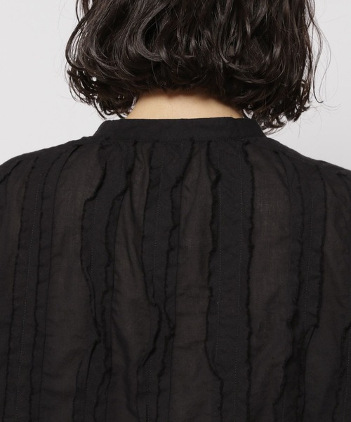 niko and...(ニコアンド)の「ノーカラーテープブラウス(シャツ/ブラウス・レディース・オフホワイト/イエロー/ブラック・FREE)」の15枚目の写真