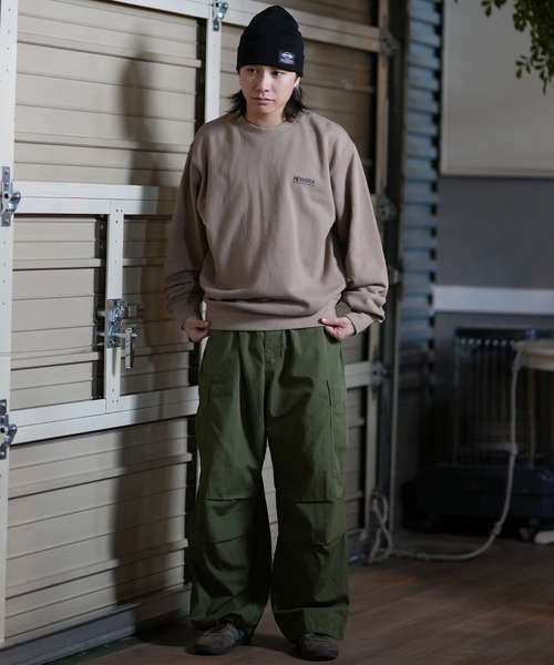 NEW ERA(ニューエラ)の「NEW ERA/ニューエラ スウェットトレーナー バックプリント リラックス 中厚手 ユニセックス 14324645/14324646/14324647(スウェット・メンズ・ブラック/オートミール/ブラウン・L/M/XL/2XL)」の15枚目の写真