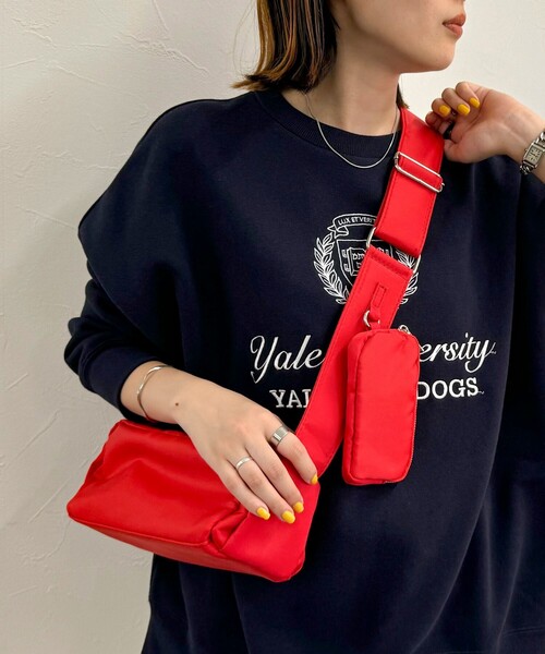 fredy emue（フレディエミュ）の「ツイルクロスボックスショルダーバッグ（ショルダーバッグ・レディース・レッド/ブラック・FREE）」の3枚目の写真