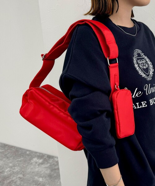 fredy emue（フレディエミュ）の「ツイルクロスボックスショルダーバッグ（ショルダーバッグ・レディース・レッド/ブラック・FREE）」の6枚目の写真