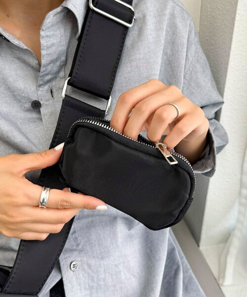 fredy emue（フレディエミュ）の「ツイルクロスボックスショルダーバッグ（ショルダーバッグ・レディース・レッド/ブラック・FREE）」の10枚目の写真