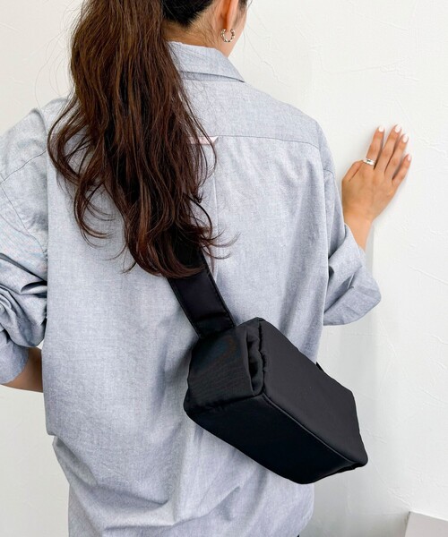 fredy emue（フレディエミュ）の「ツイルクロスボックスショルダーバッグ（ショルダーバッグ・レディース・レッド/ブラック・FREE）」の9枚目の写真