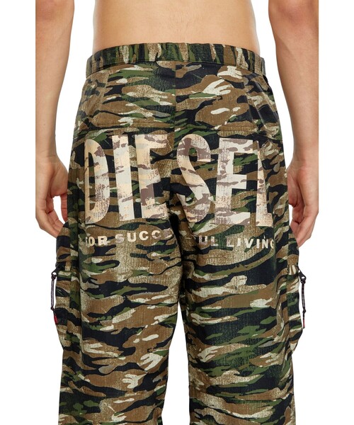 DIESEL(ディーゼル)の「メンズ パンツ(カーゴパンツ・メンズ・カーキ・X-SMALL/LARGE/X-LARGE/MEDIUM/SMALL)」の3枚目の写真