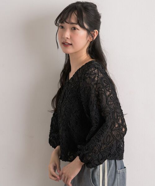 RETRO GIRL（レトロガール）の「ニュアンス柄刺繍BL（シャツ/ブラウス・レディース・ナチュラル/ブラック・FREE）」の17枚目の写真
