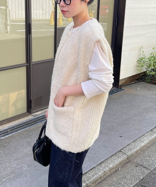 fredy emue（フレディエミュ）の「ウール混ニットベスト（ベスト・レディース・アイボリー/ベージュ・38）」の9枚目の写真