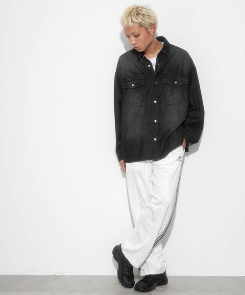 FILA（フィラ）の「∴WEGO/別注FILAライントラックパンツ（その他パンツ・メンズ・ブラック/オフホワイト・MEDIUM/LARGE）」の3枚目の写真