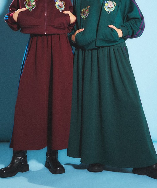 PUNYUS(プニュズ)の「ジャージロングスカート(スカート・レディース・グリーン/ワインレッド/ブラック・1/2/3/4)」の17枚目の写真