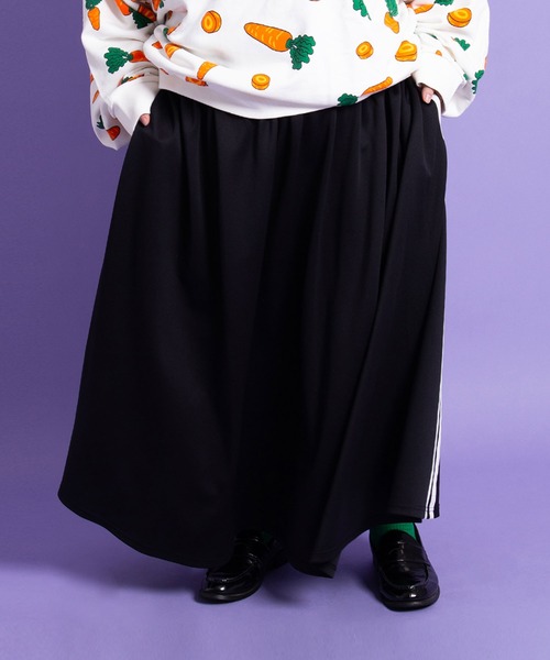 PUNYUS(プニュズ)の「ジャージロングスカート(スカート・レディース・グリーン/ワインレッド/ブラック・1/2/3/4)」の10枚目の写真