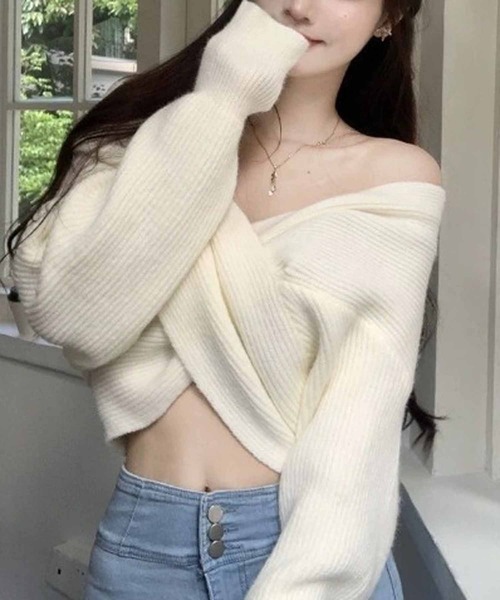 NANEA(ナネア)の「クロップド丈オフショルダーニットプルオーバー(ニット/セーター・レディース・ホワイト/ブラック/グレー・フリー)」の7枚目の写真