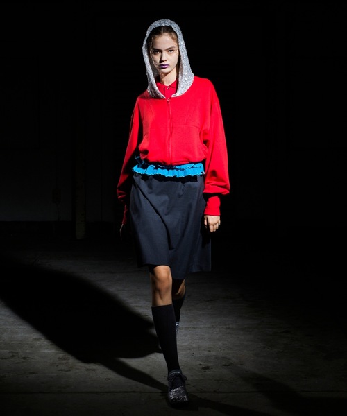 NON TOKYO(ノントーキョー)の「GLITTER ZIP-UP HOODIE(パーカー・レディース・レッド/ブラック/グレー・FREE)」の21枚目の写真