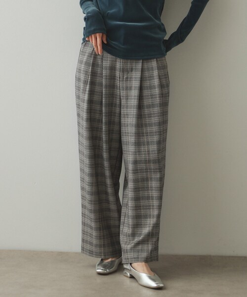 OPAQUE.CLIP（オペークドットクリップ）の「◆ストレッチチェックワイドパンツ【洗濯機洗い可】（その他パンツ・レディース・ブラウン系その他2/ベージュ系1・38/40/42）」の2枚目の写真
