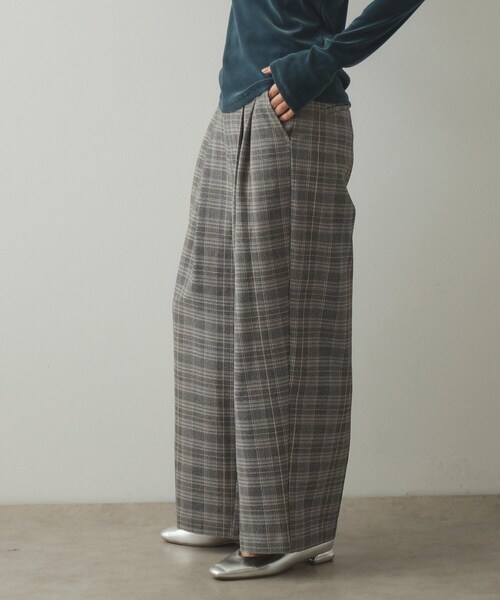 OPAQUE.CLIP（オペークドットクリップ）の「◆ストレッチチェックワイドパンツ【洗濯機洗い可】（その他パンツ・レディース・ブラウン系その他2/ベージュ系1・38/40/42）」の3枚目の写真