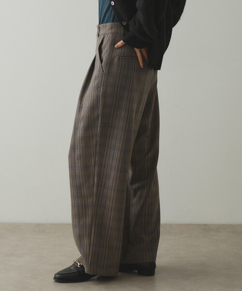 OPAQUE.CLIP（オペークドットクリップ）の「◆ストレッチチェックワイドパンツ【洗濯機洗い可】（その他パンツ・レディース・ブラウン系その他2/ベージュ系1・38/40/42）」の7枚目の写真