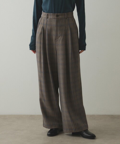 OPAQUE.CLIP（オペークドットクリップ）の「◆ストレッチチェックワイドパンツ【洗濯機洗い可】（その他パンツ・レディース・ブラウン系その他2/ベージュ系1・38/40/42）」の11枚目の写真