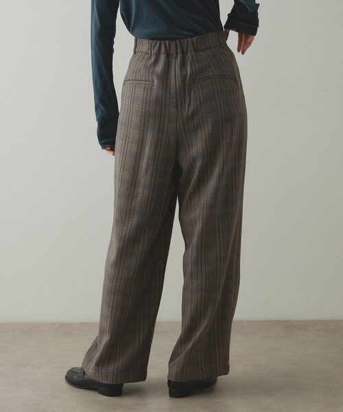 OPAQUE.CLIP（オペークドットクリップ）の「◆ストレッチチェックワイドパンツ【洗濯機洗い可】（その他パンツ・レディース・ブラウン系その他2/ベージュ系1・38/40/42）」の13枚目の写真